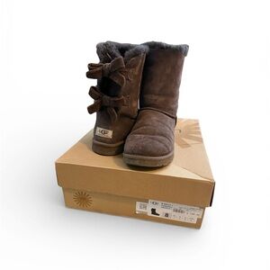 UGG Chocolate Corduroy Boots with Bows Bailey bow brown boots size 8
